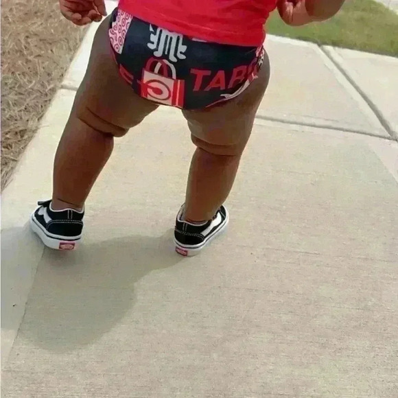 Target Addict baby/toddler 2 piece set - Picture 6 of 6